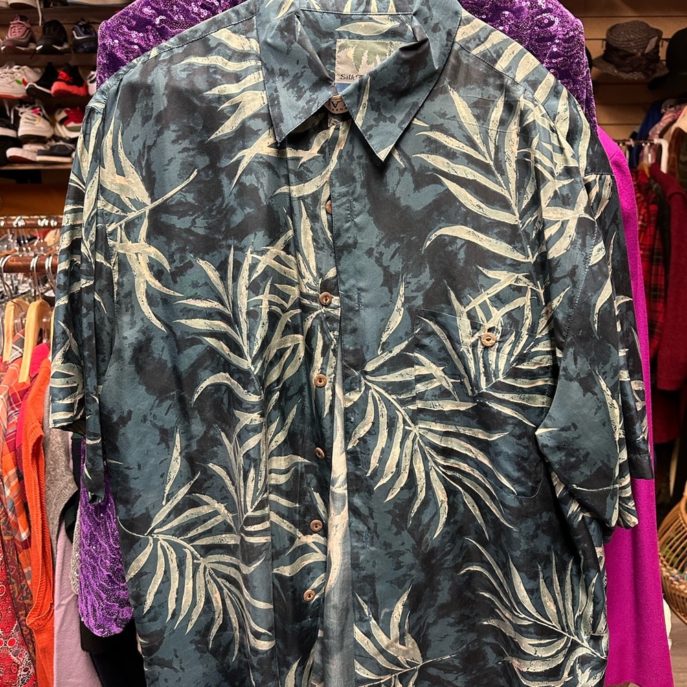 Men's Leaf Print Dress Shirt - Green and Cream
